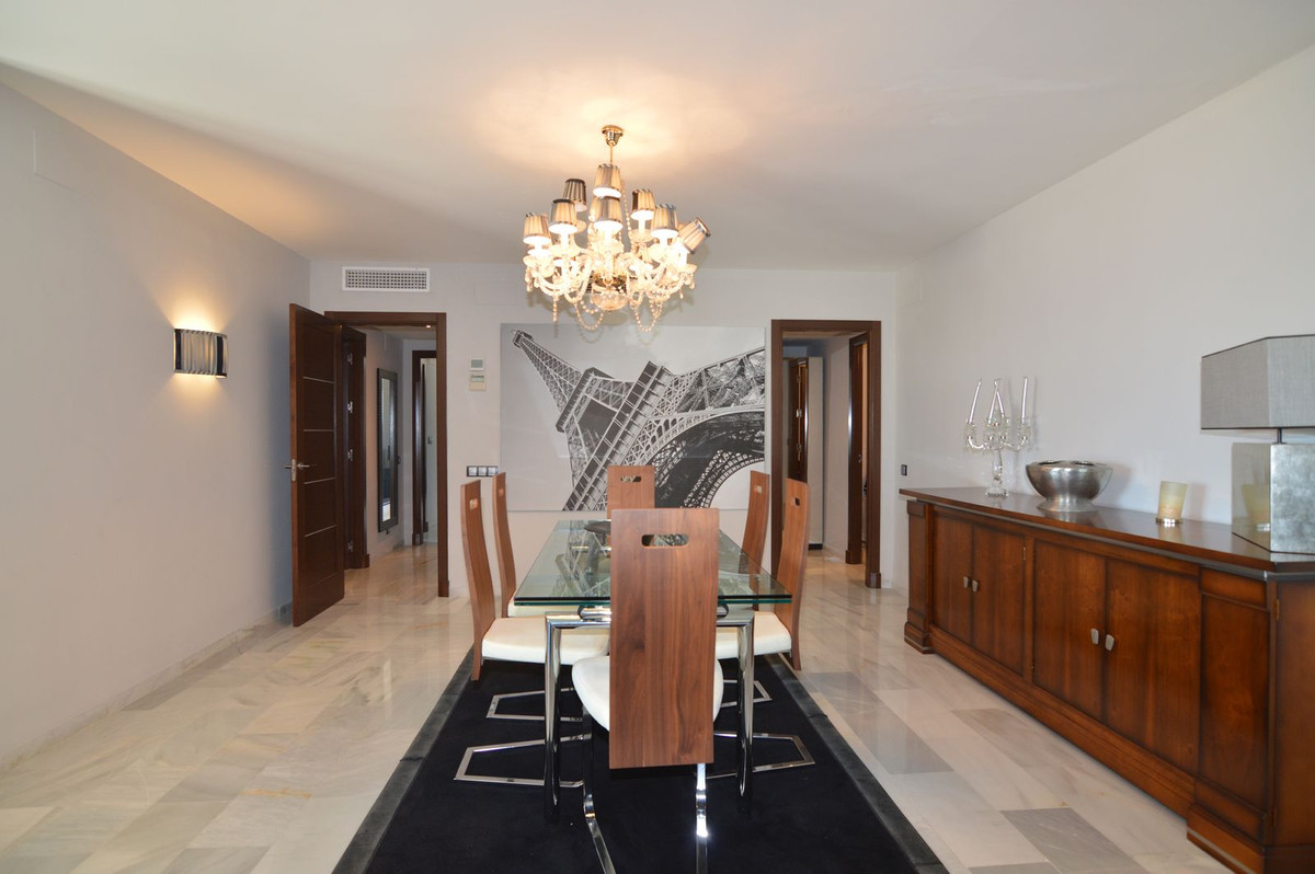3 bedroom Apartment for sale in Puerto Banús – R4178443 3 bedroom Apartment for sale in Puerto Banús – R4178443