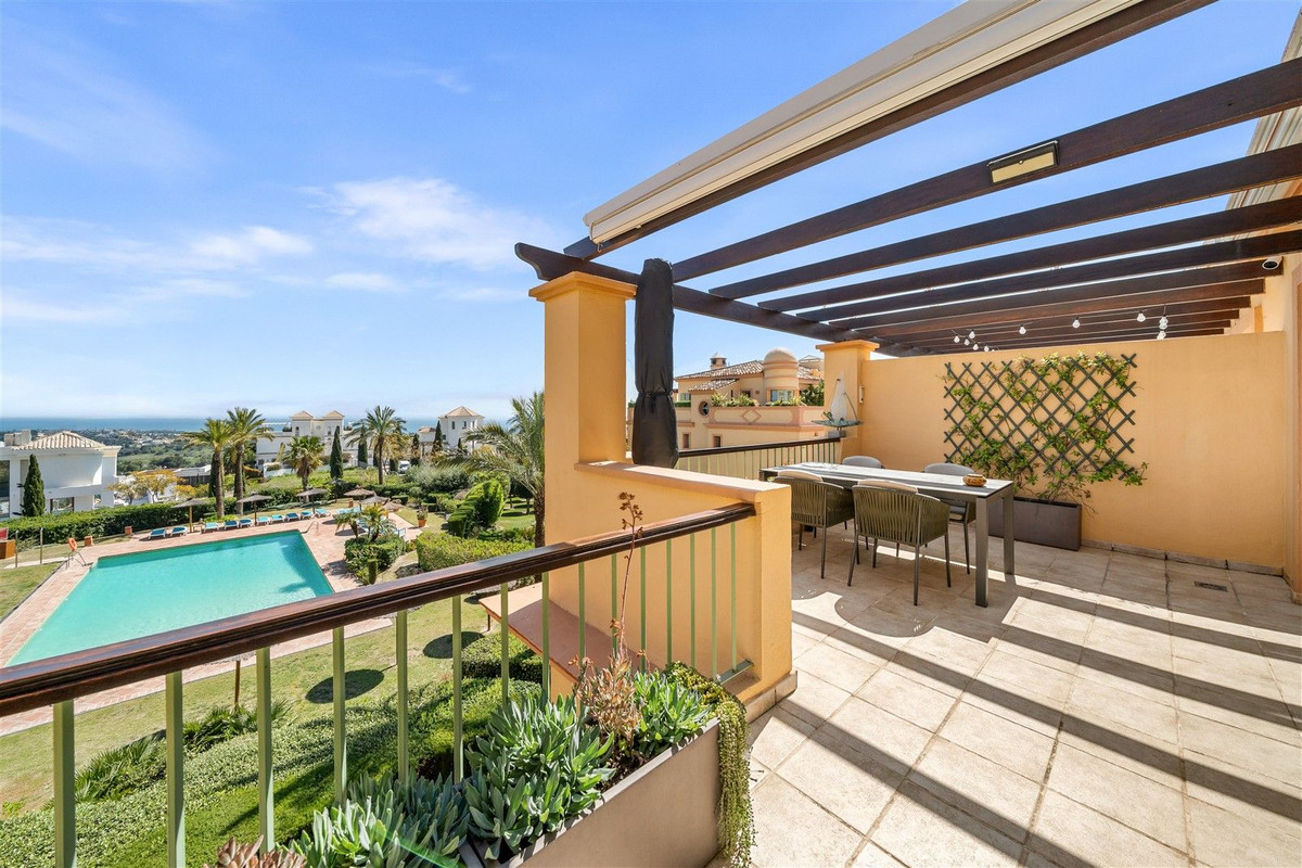 4 bedroom Apartments for sale in Los Flamingos – R5347153