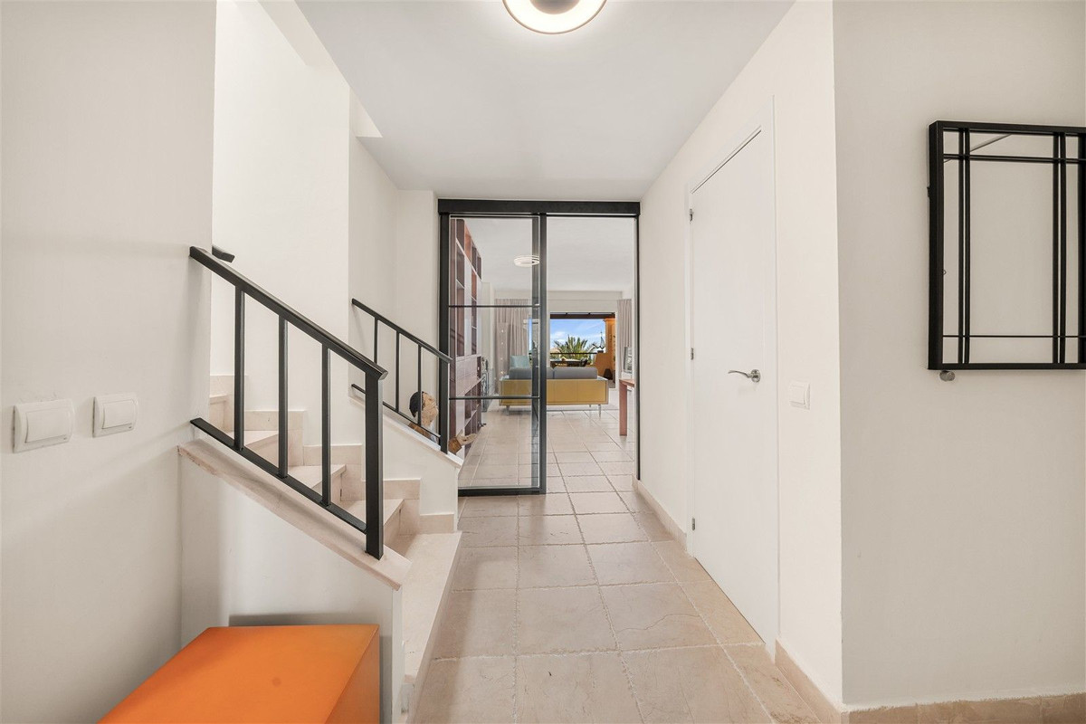 4 bedroom Apartments for sale in Los Flamingos – R5347153