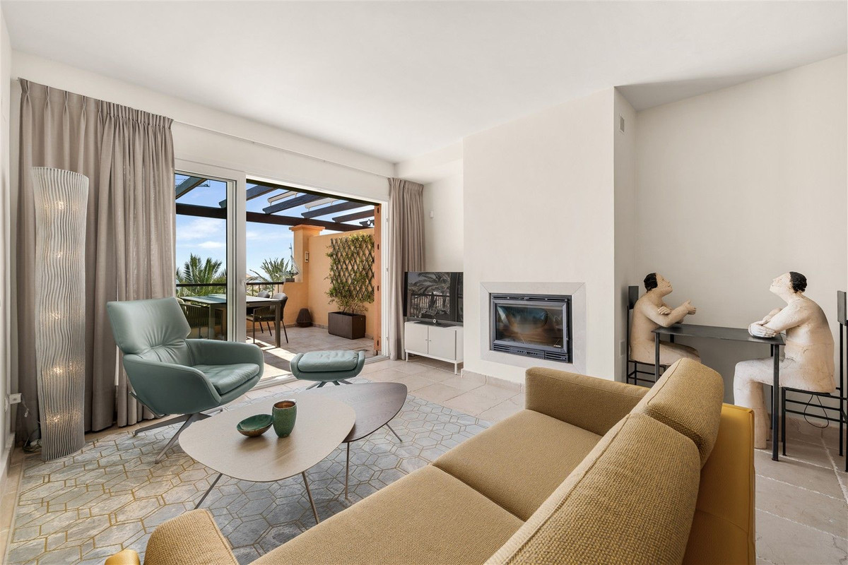 4 bedroom Apartments for sale in Los Flamingos – R5347153