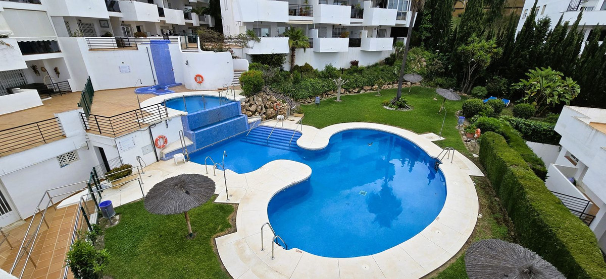 2 bedroom Apartments for sale in Riviera del Sol – R5366494