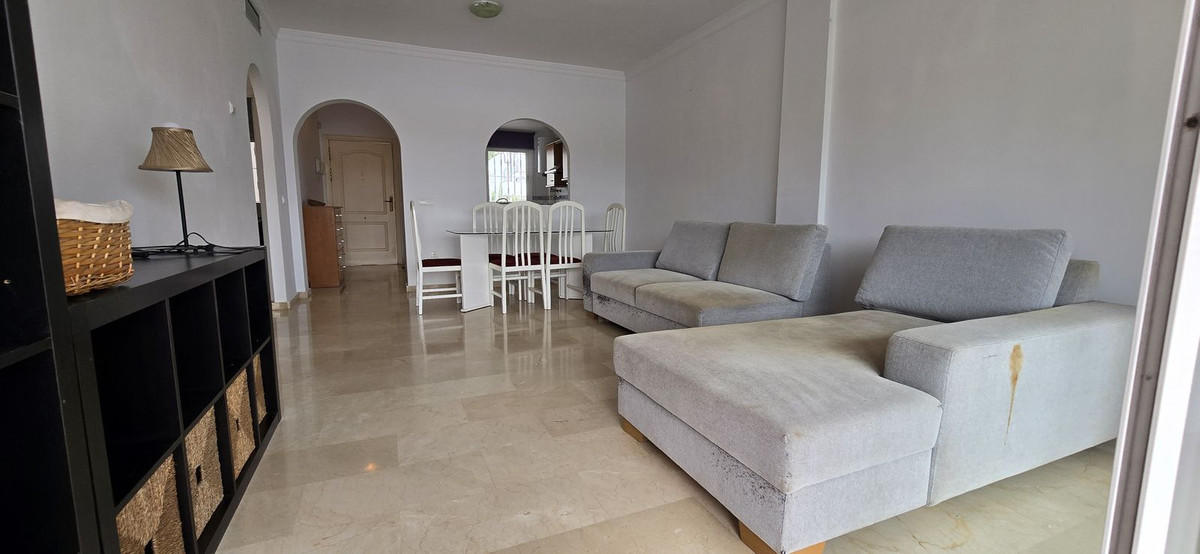 2 bedroom Apartments for sale in Riviera del Sol – R5366494