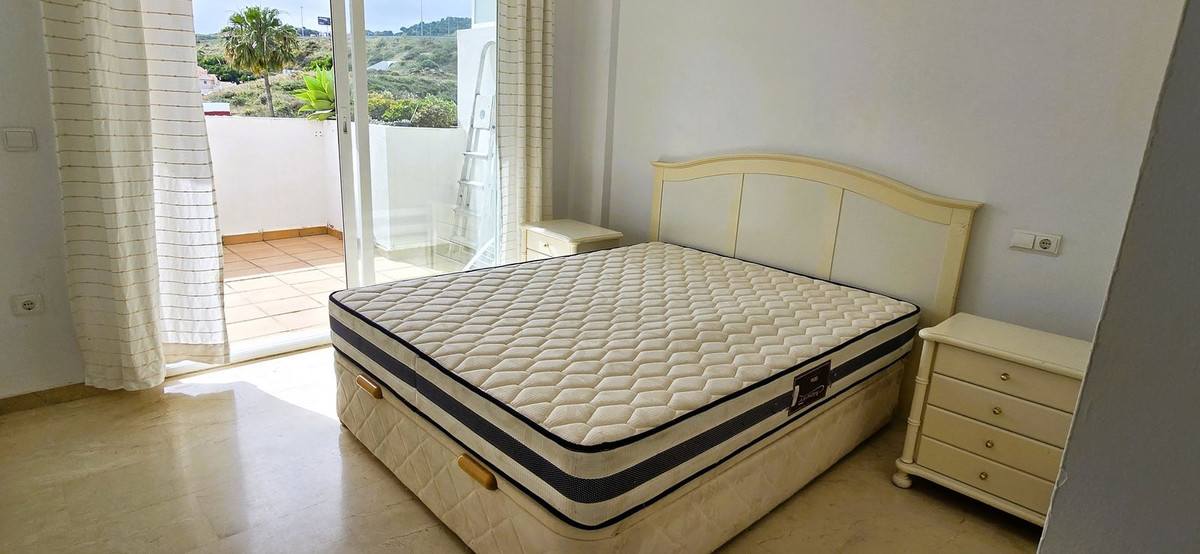 2 bedroom Apartments for sale in Riviera del Sol – R5366494