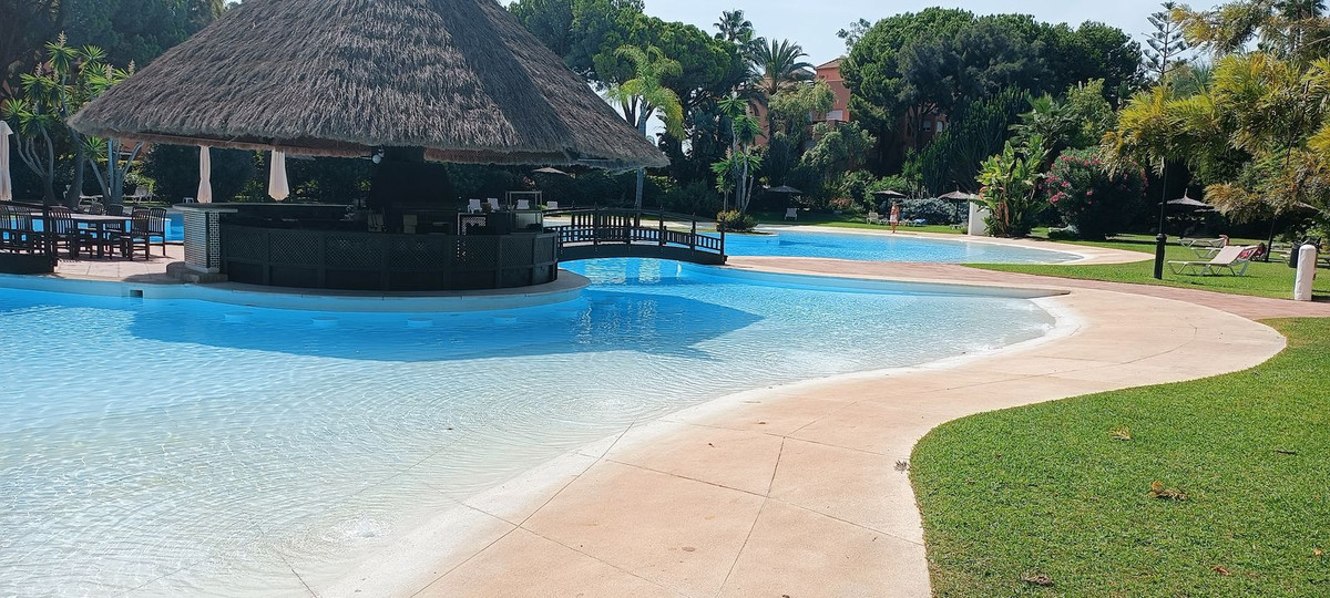 3 bedroom Apartments for sale in Guadalmina Baja – R5210194