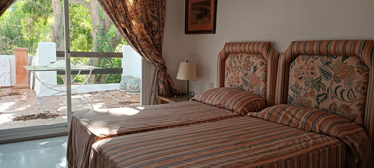 3 bedroom Apartments for sale in Guadalmina Baja – R5210194