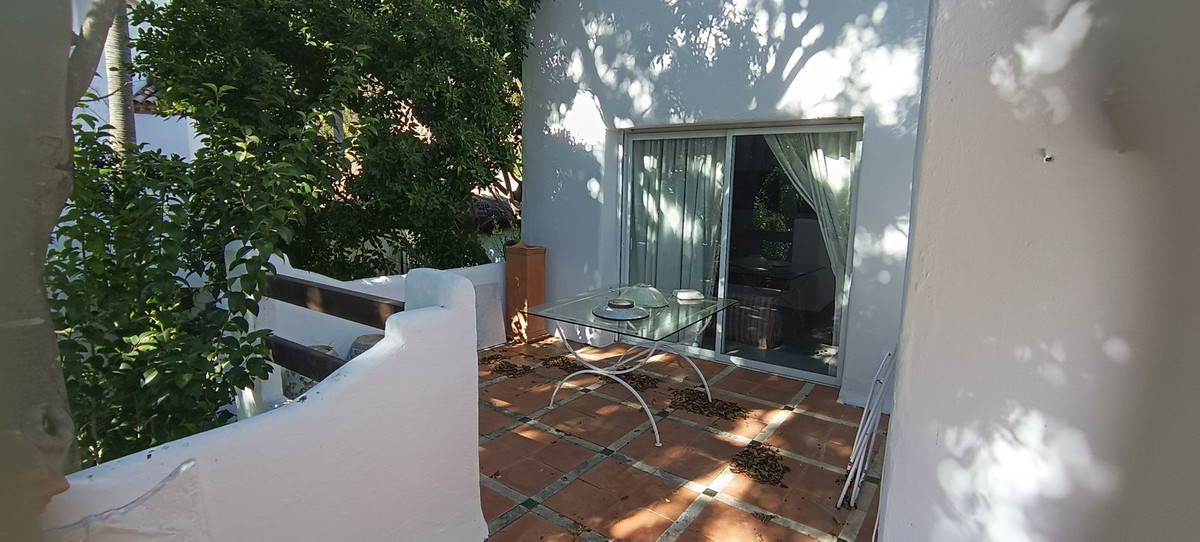 3 bedroom Apartments for sale in Guadalmina Baja – R5210194