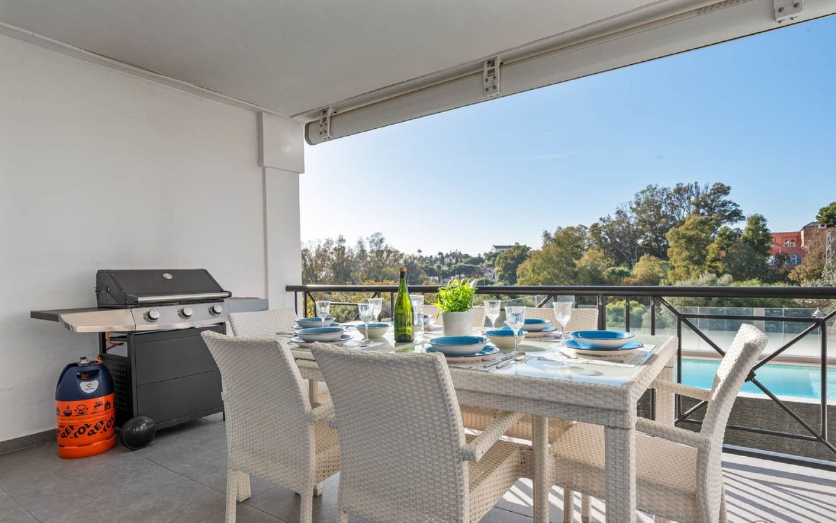 6 bedroom Semi-detached for sale in Marbella – R5337880