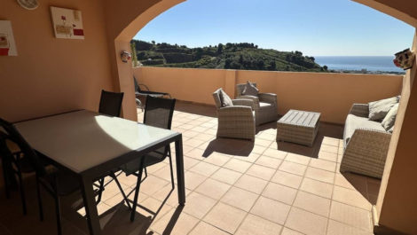 2 bedroom Apartments for sale in Calahonda – R5346463