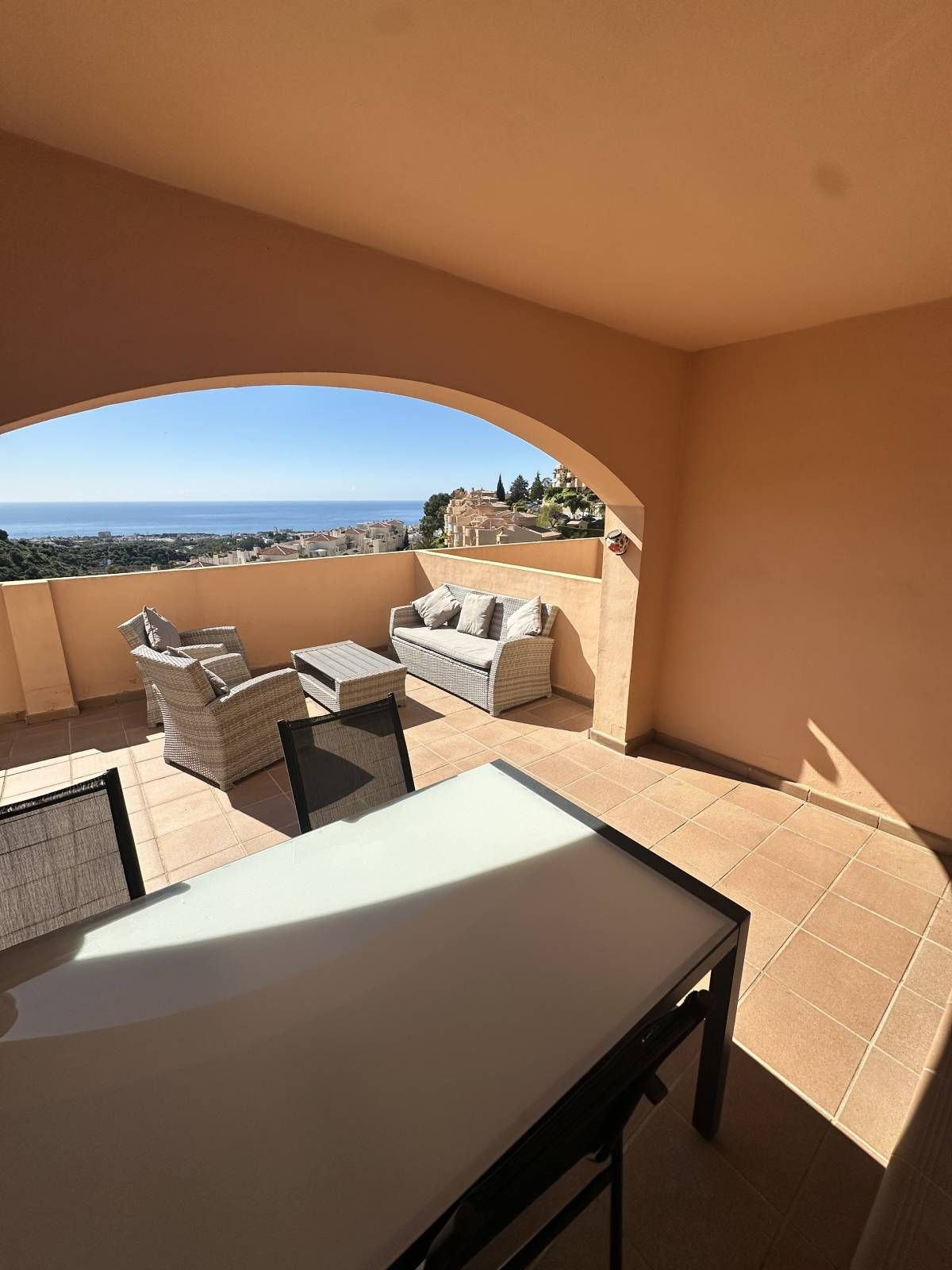 2 bedroom Apartments for sale in Calahonda – R5346463