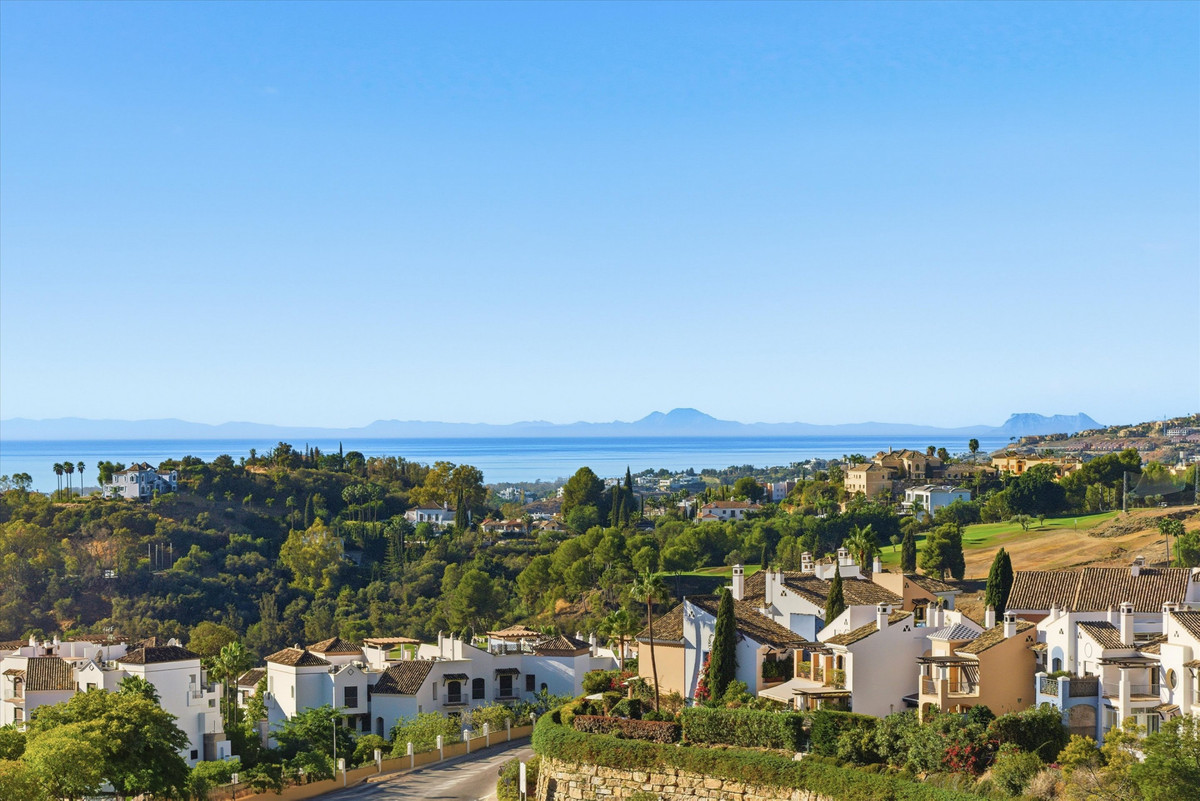 3 bedroom Apartments for sale in Benahav�s – R5356720