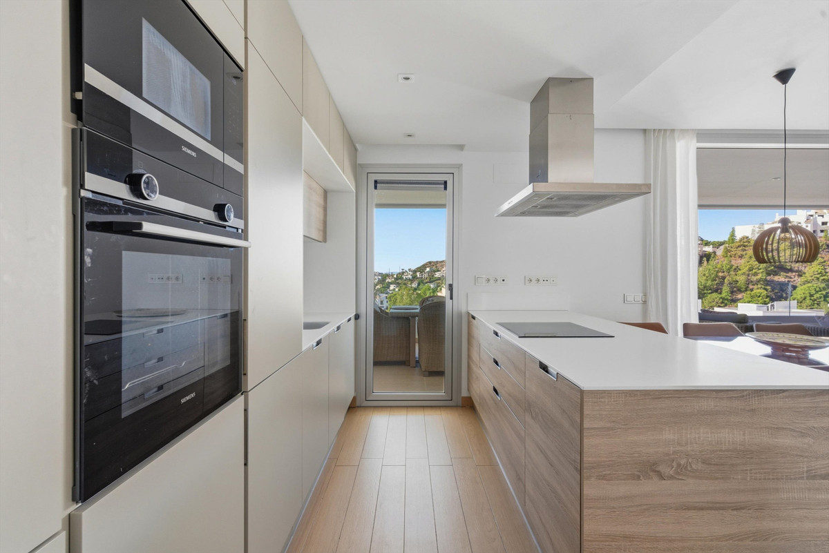 3 bedroom Apartments for sale in Benahav�s – R5356720