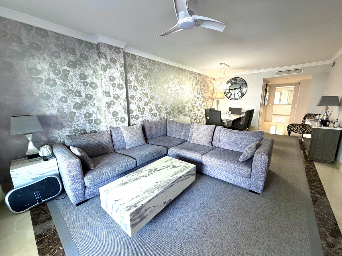 3 bedroom Apartments for sale in Marbella – R5366302