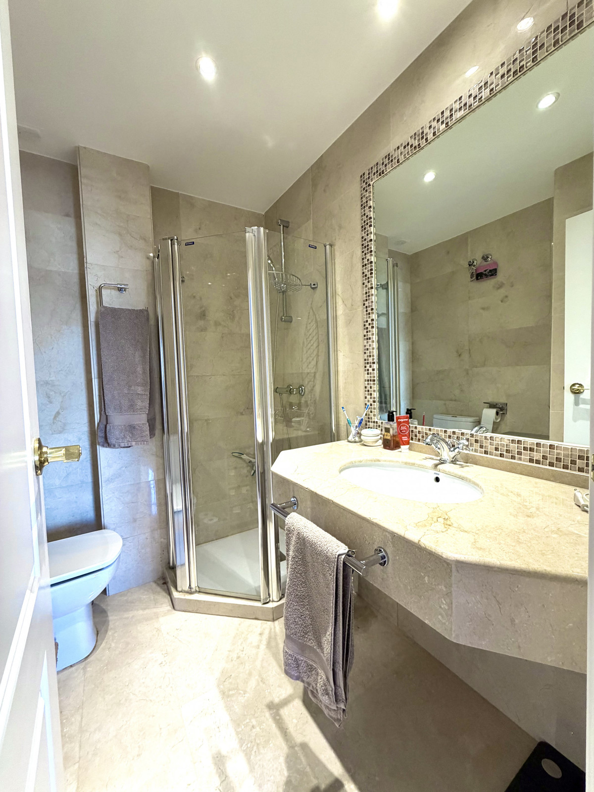 3 bedroom Apartments for sale in Marbella – R5366302