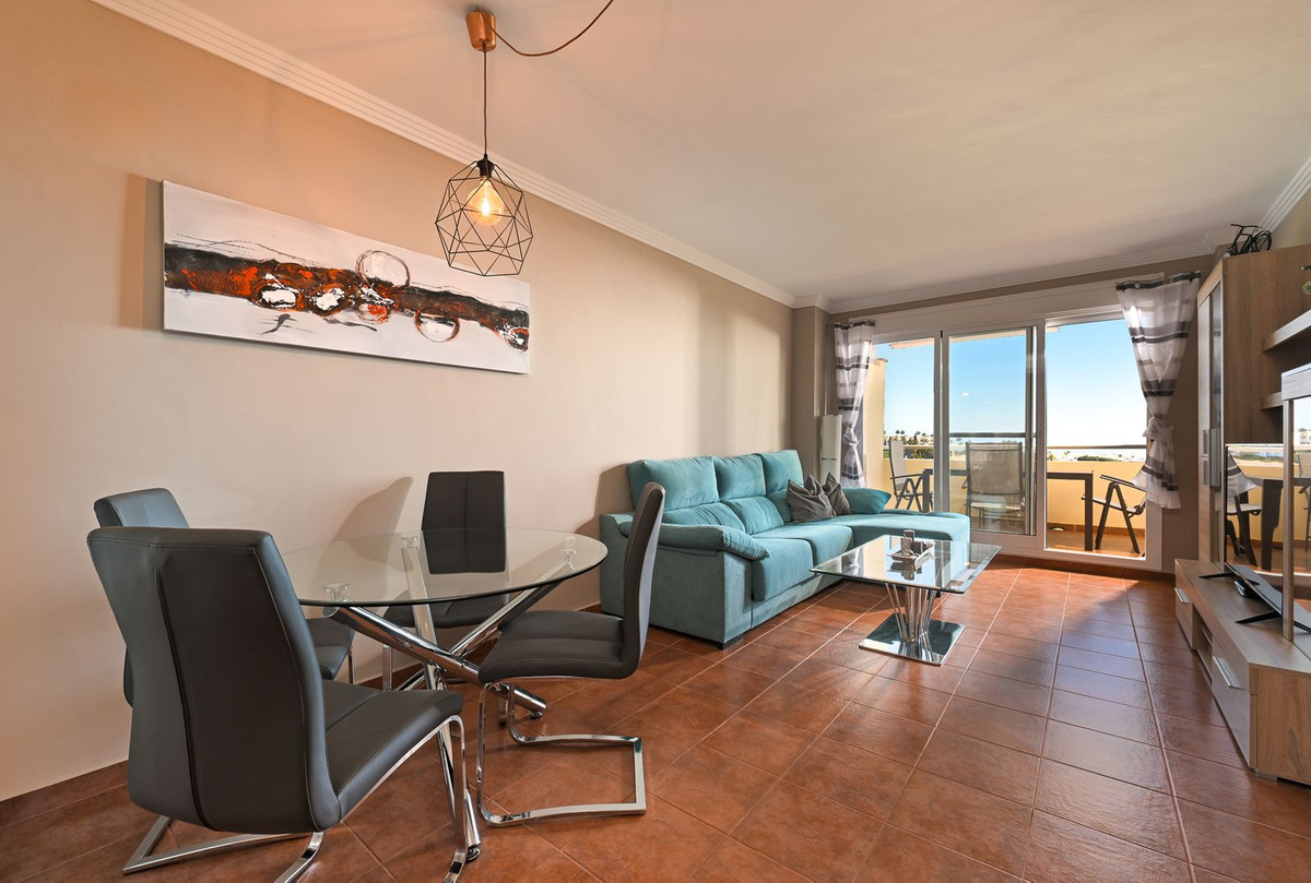 2 bedroom Apartments for sale in Calahonda – R5357458