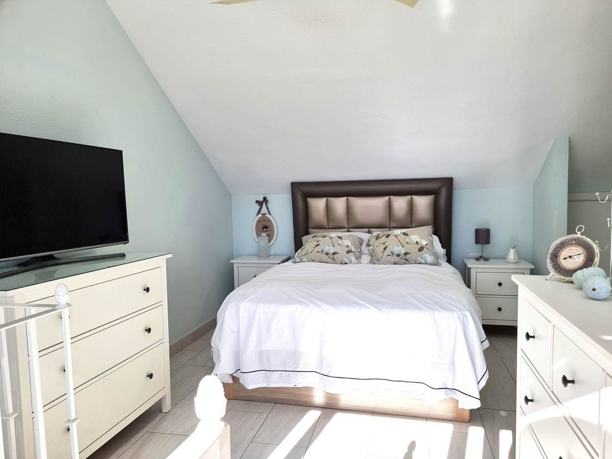 Apartamentos de 2 dormitorios en venta en Calahonda – R5250097