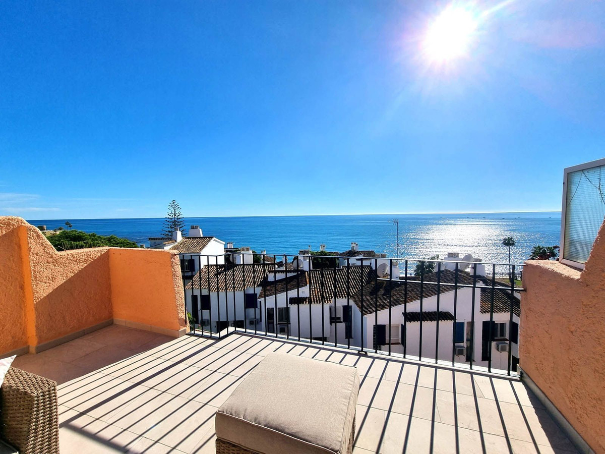 Apartamentos de 2 dormitorios en venta en Calahonda – R5250097