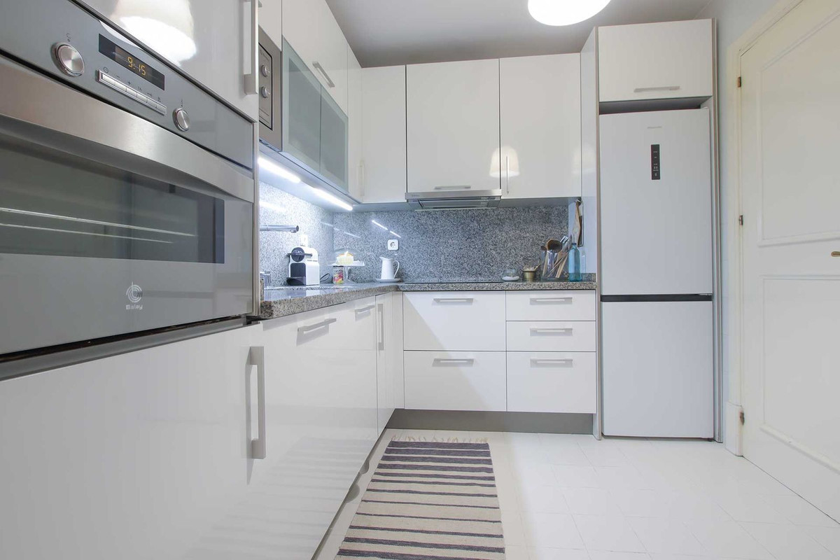 Apartamentos de 2 dormitorios en venta en Milla de Oro – R5359369