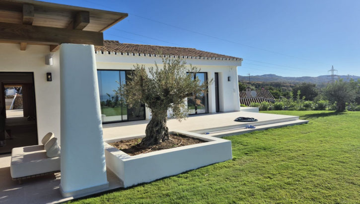Villas de 5 dormitorios en venta en El Rosario – R5164156 en 