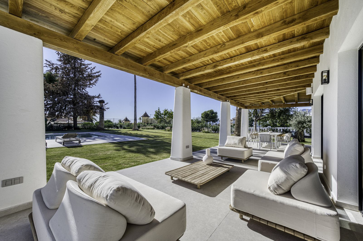 Villas de 5 dormitorios en venta en El Rosario – R5164156
