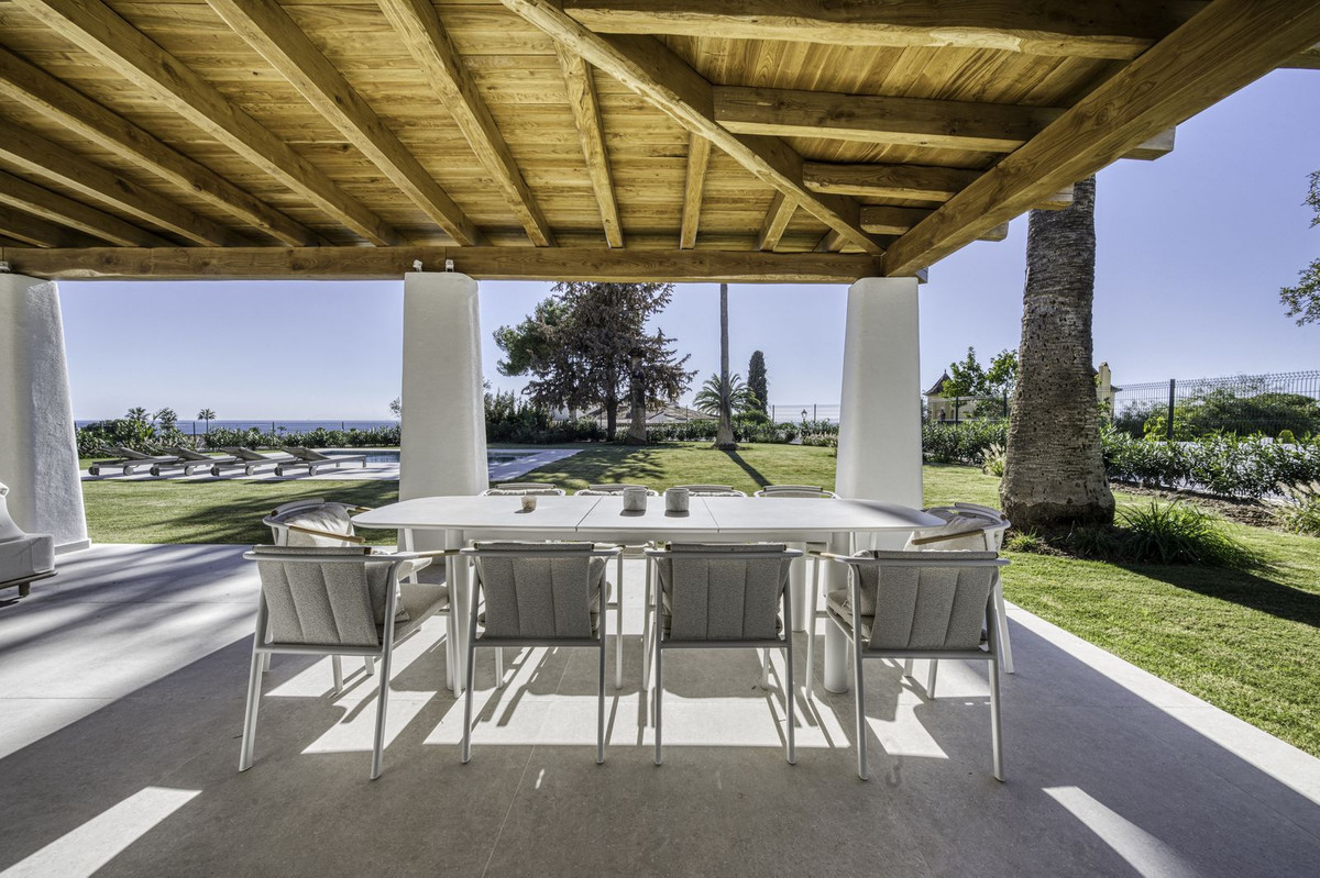 Villas de 5 dormitorios en venta en El Rosario – R5164156