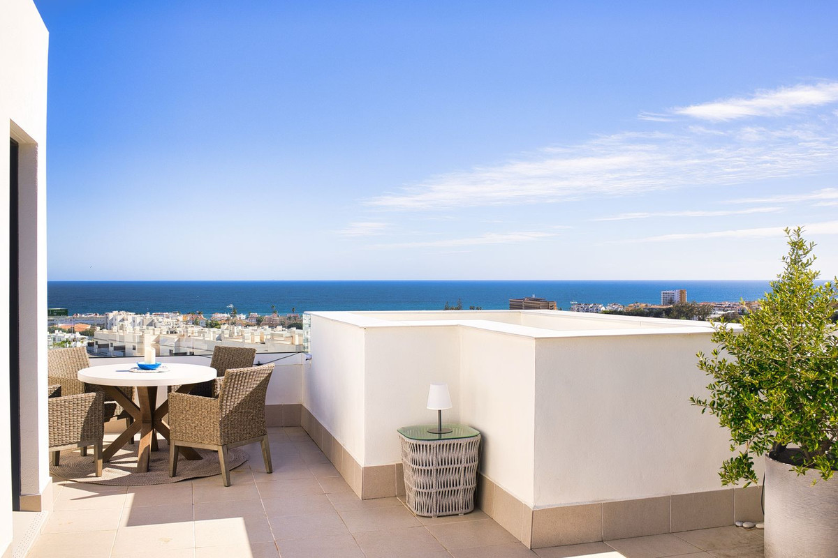 3 bedroom Semi-detached for sale in La Cala de Mijas – R5337763