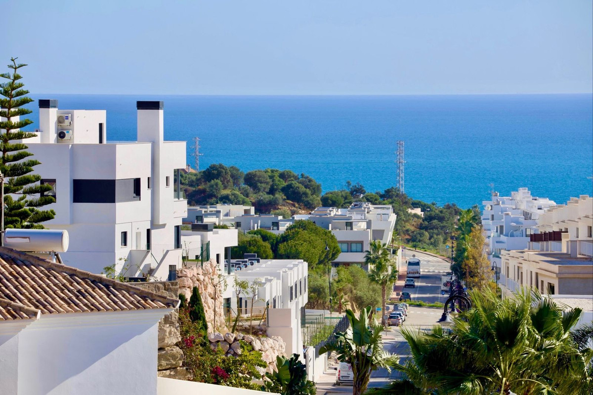 3 bedroom Semi-detached for sale in La Cala de Mijas – R5337763