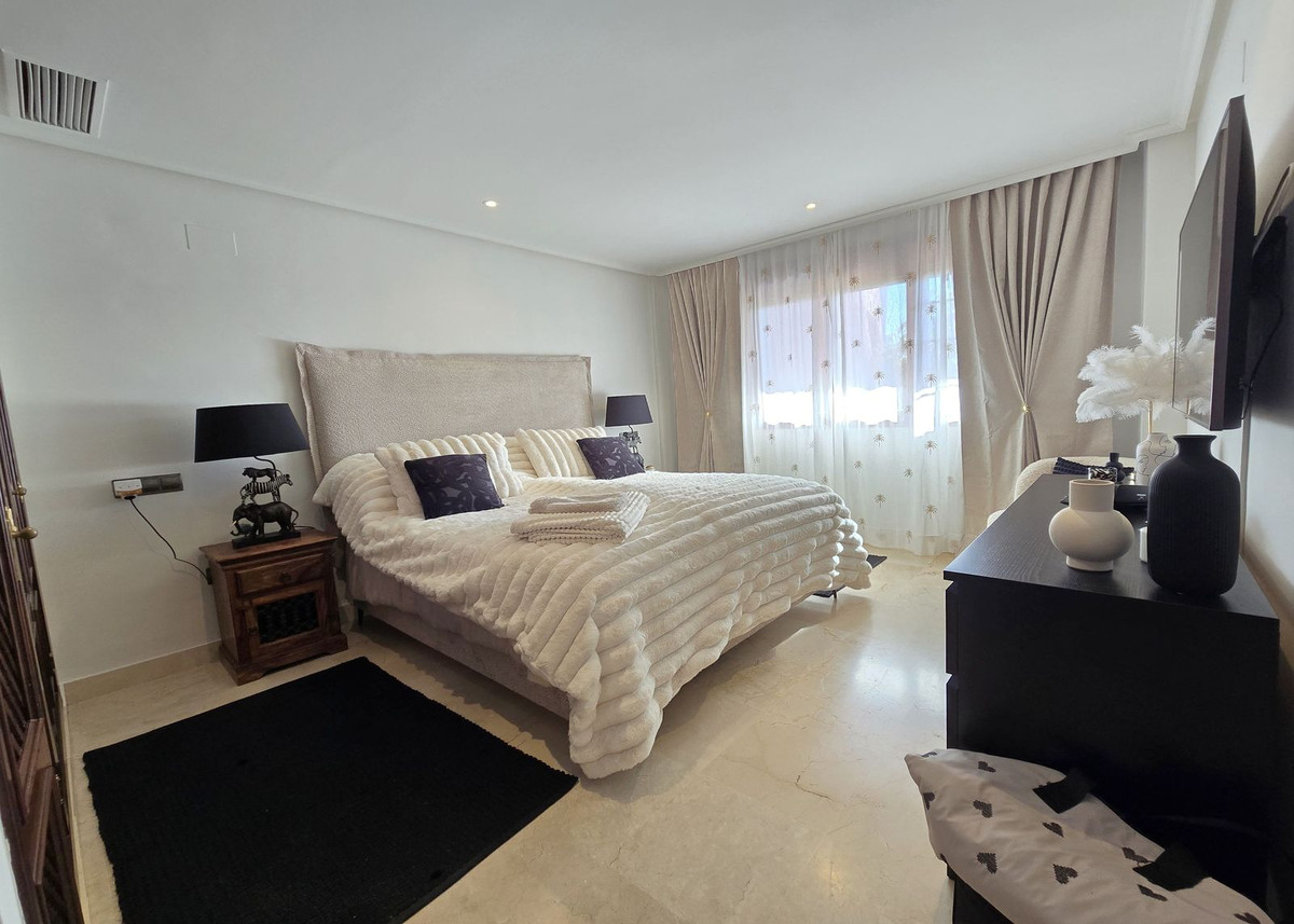 2 bedroom Apartments for sale in La Mairena – R4988746