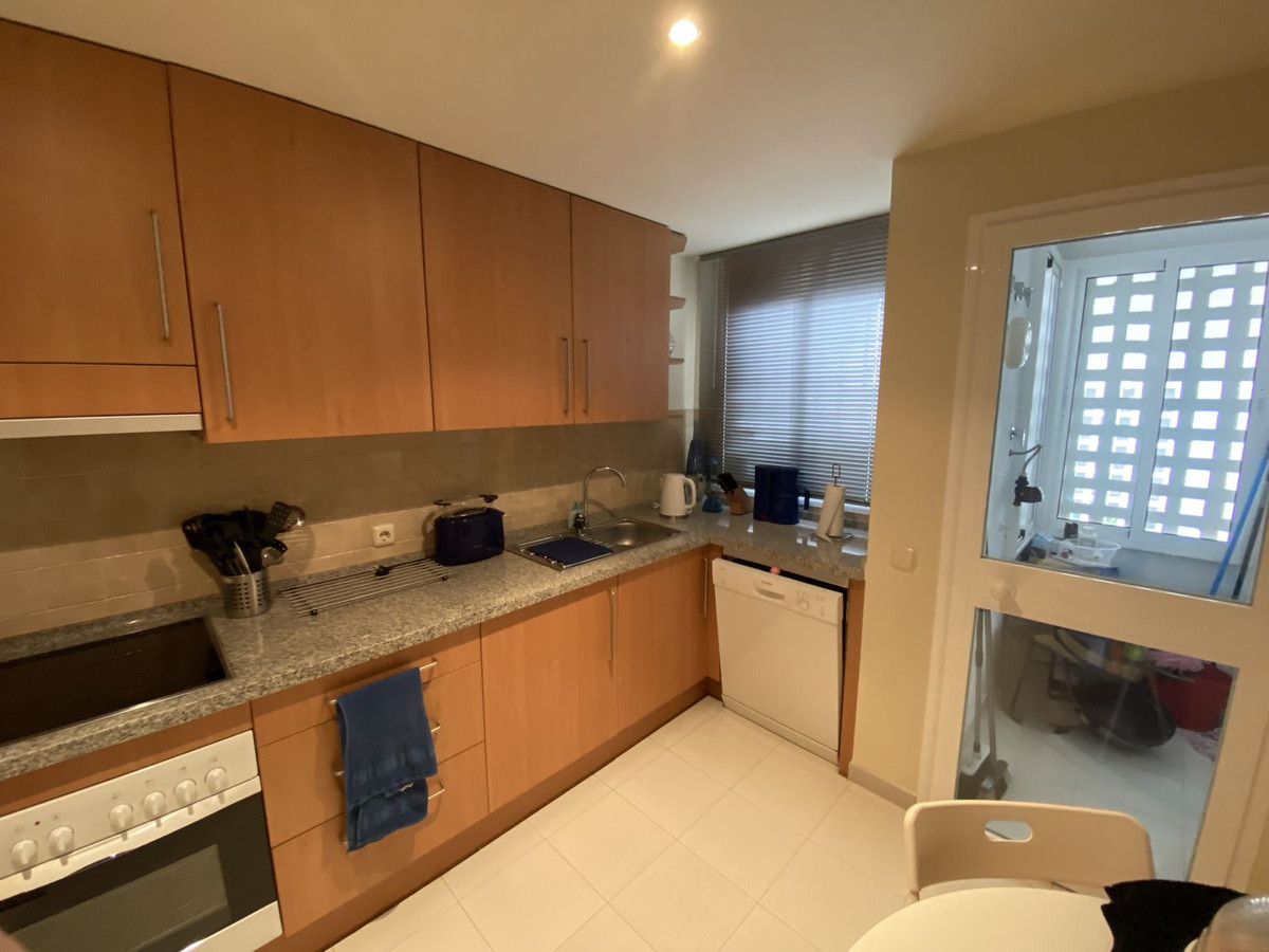 3 bedroom Apartments for sale in La Quinta – R4688032