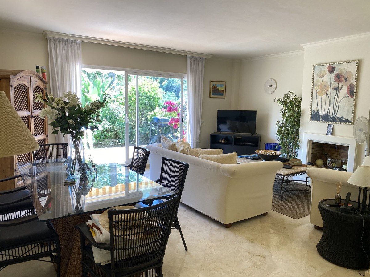 3 bedroom Apartments for sale in La Quinta – R4688032