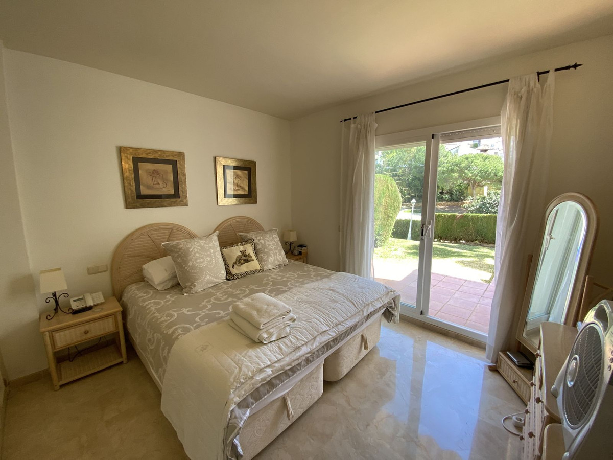 3 bedroom Apartments for sale in La Quinta – R4688032