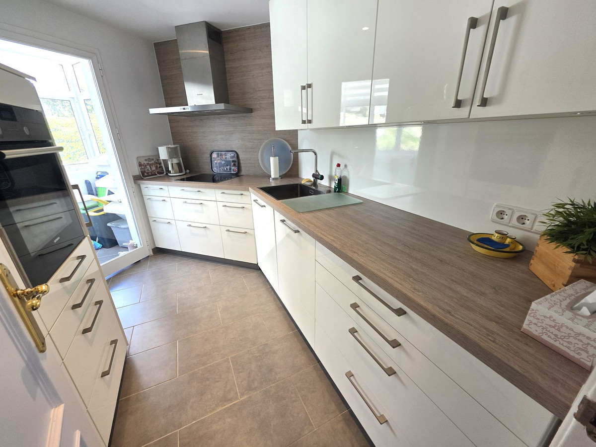 2 bedroom Penthouses for sale in Calahonda – R5327713