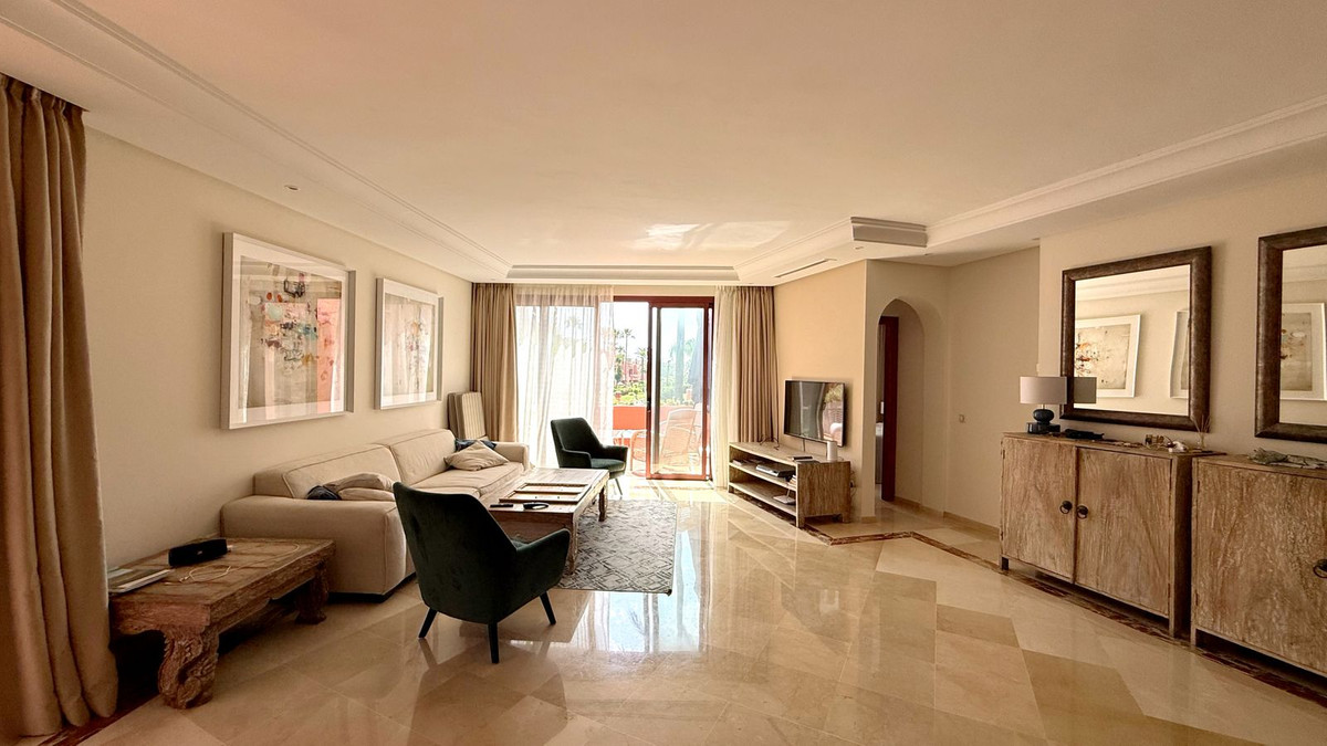 3 bedroom Apartments for sale in Nueva Milla de Oro – R5357338