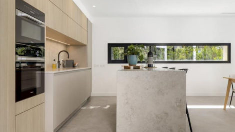 Villas de 5 dormitorios en venta en Marbesa – R5186248