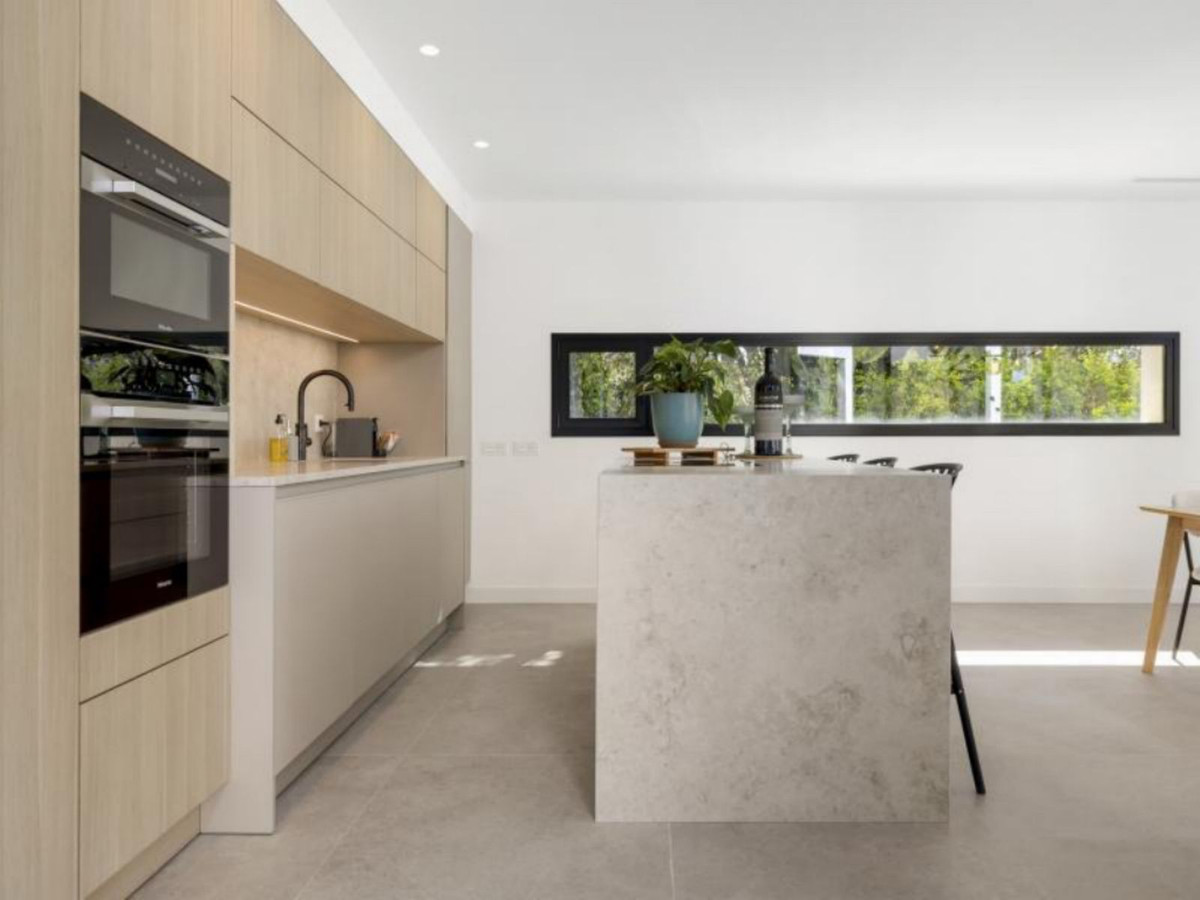 Villas de 5 dormitorios en venta en Marbesa – R5186248