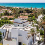 Villas de 5 dormitorios en venta en Marbesa – R5186248