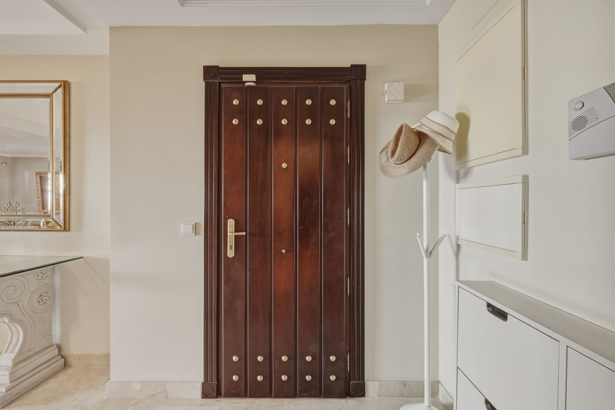 2 bedroom Apartments for sale in La Mairena – R5351347