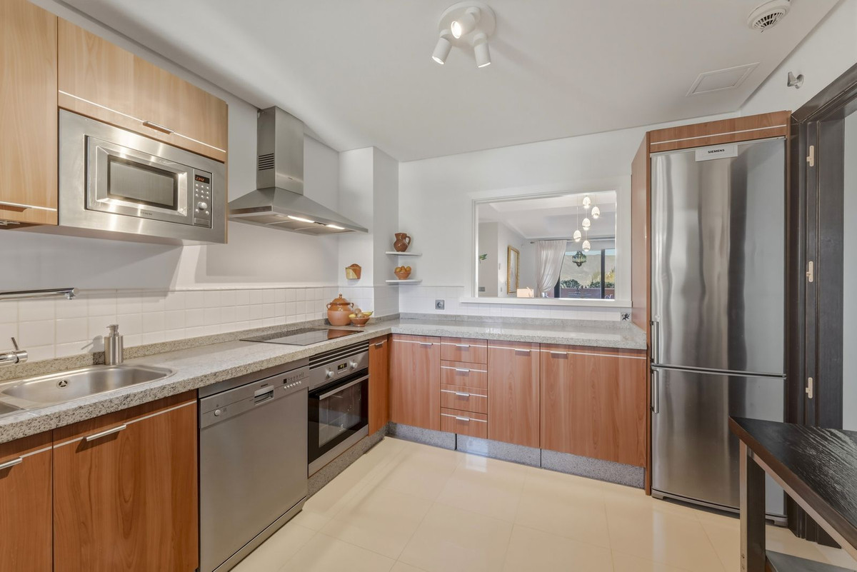 2 bedroom Apartments for sale in La Mairena – R5351347