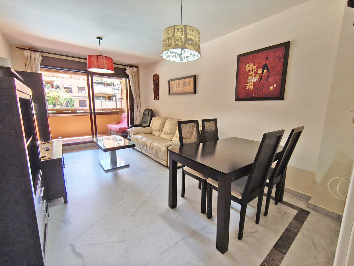 Apartamentos de 1 dormitorio en venta en Milla de Oro – R5332678