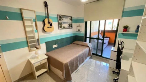 Aticos de 3 dormitorios en venta en Marbella – R5350321