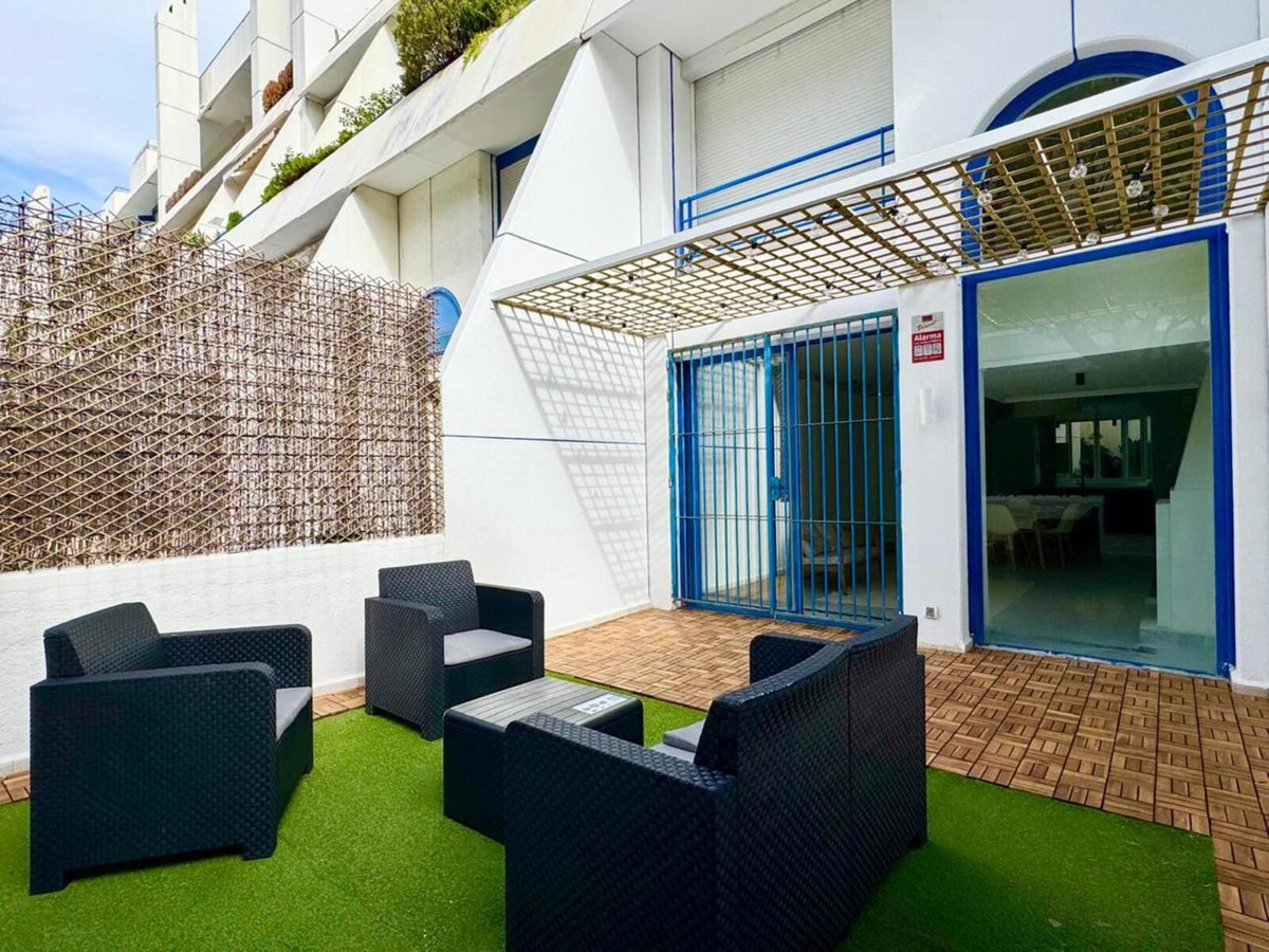 2 bedroom Apartments for sale in Milla de Oro – R5303302