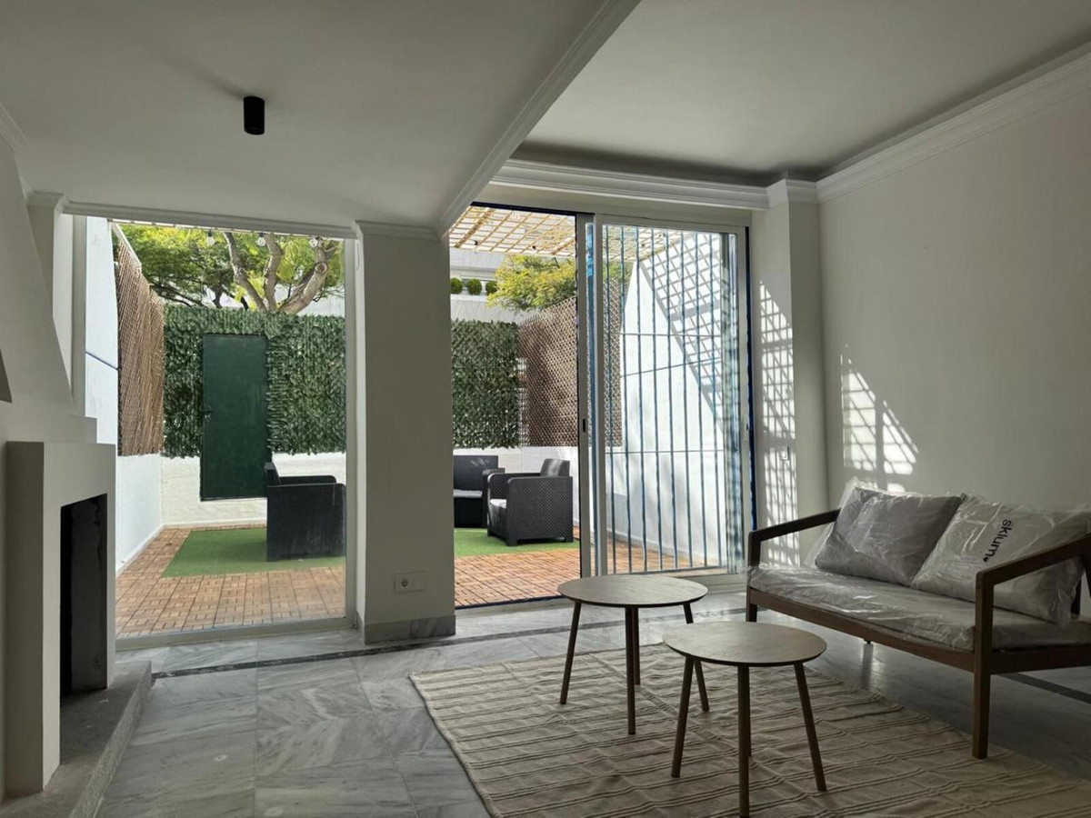 2 bedroom Apartments for sale in Milla de Oro – R5303302