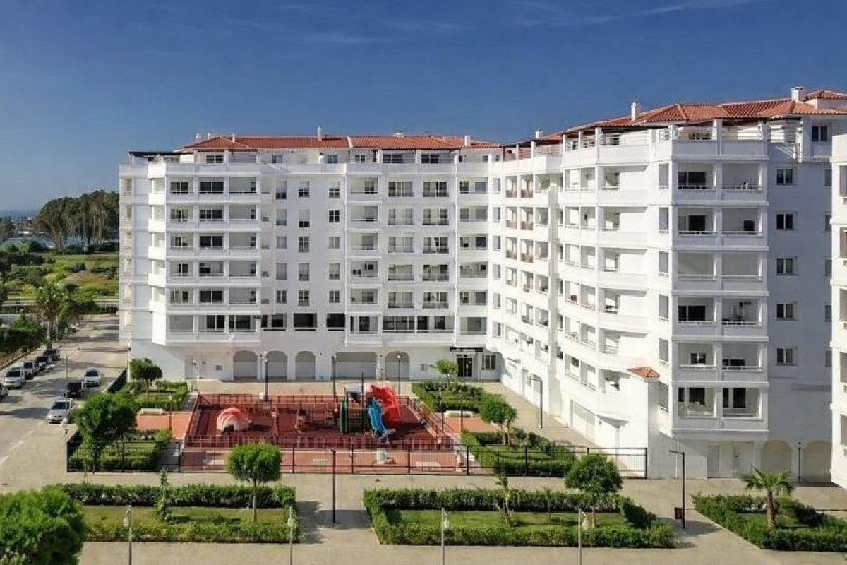 Aticos de 4 dormitorios en venta en Marbella – R5362378