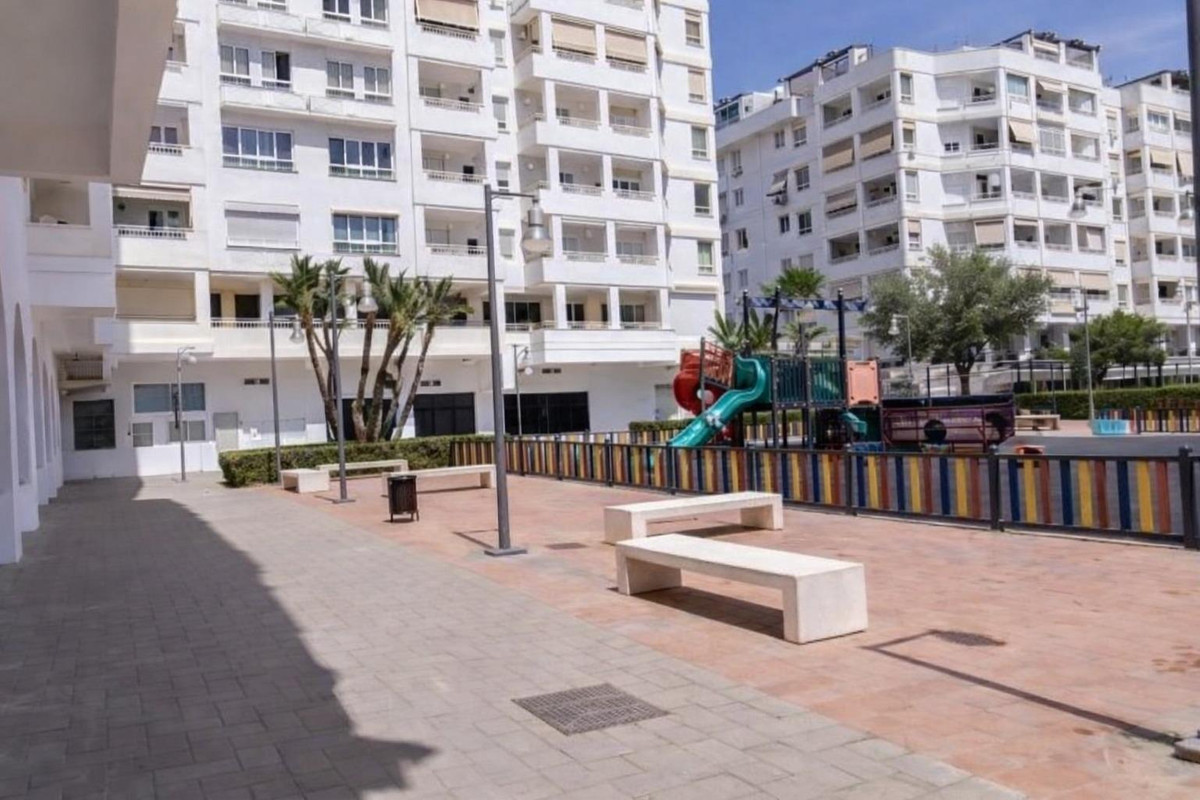 Aticos de 4 dormitorios en venta en Marbella – R5362378
