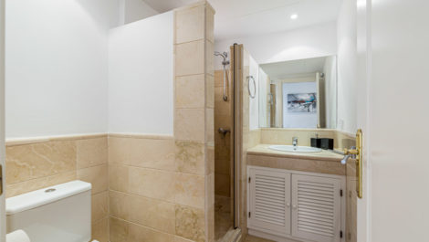 Apartamentos de 3 dormitorios en venta en Los Arqueros – R5355205