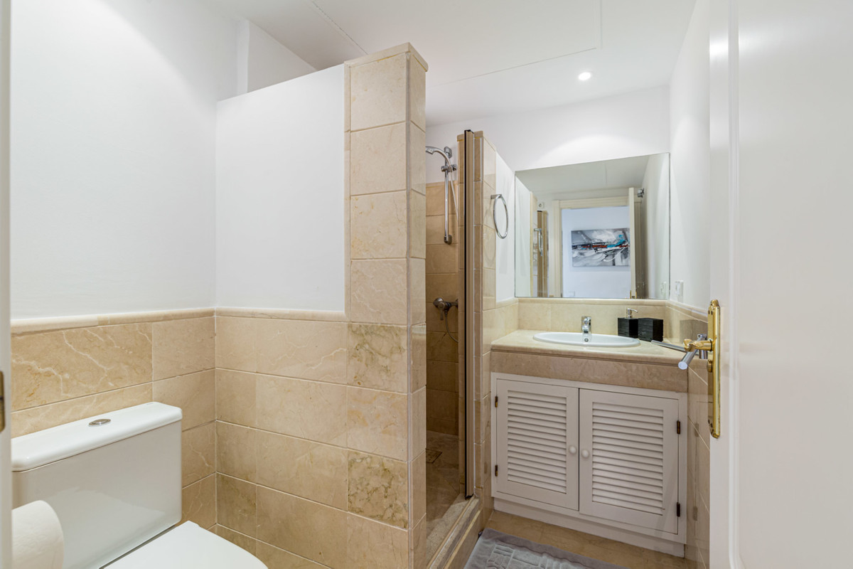 3 bedroom Apartments for sale in Los Arqueros – R5355205