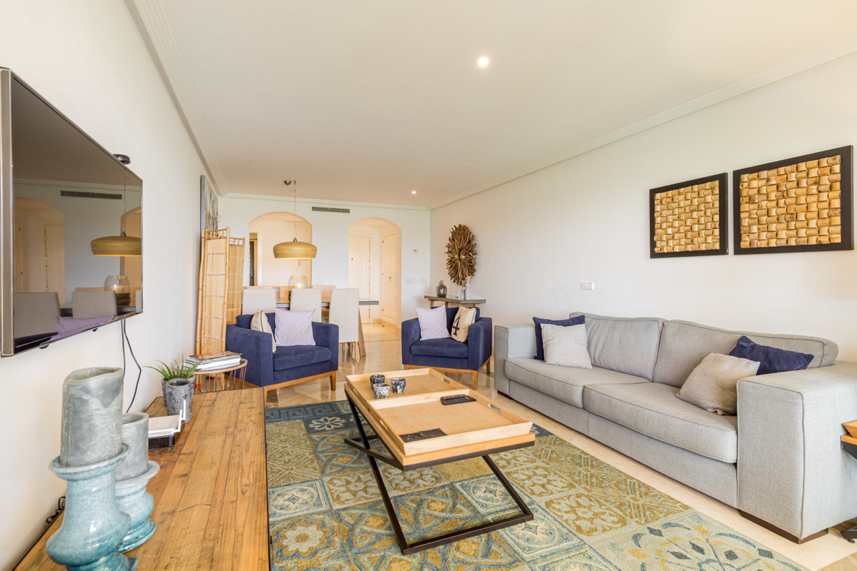 3 bedroom Apartments for sale in Los Arqueros – R5355205