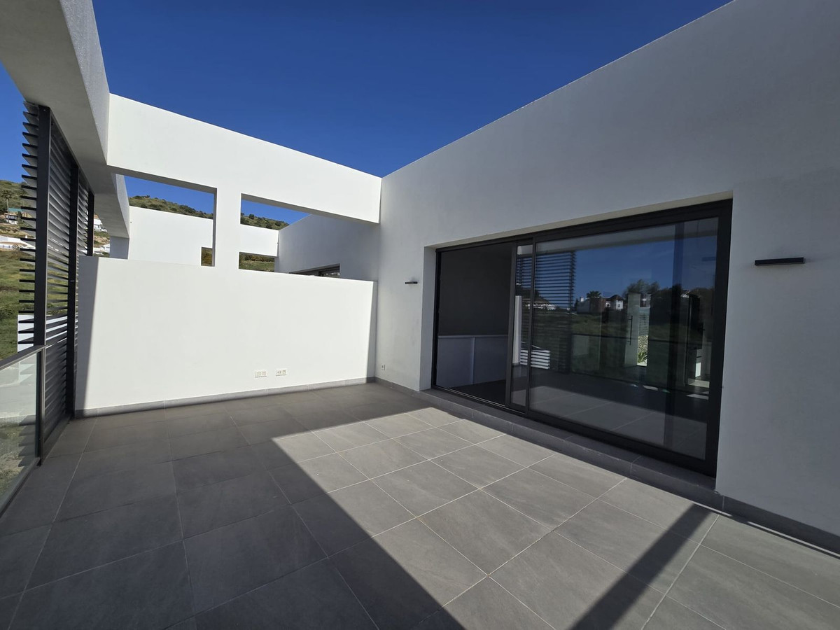 3 bedroom Semi-detached for sale in Riviera del Sol – R5353543