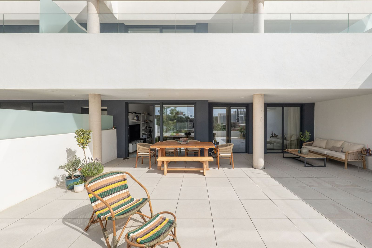 2 bedroom Apartments for sale in Altos de los Monteros – R5333224