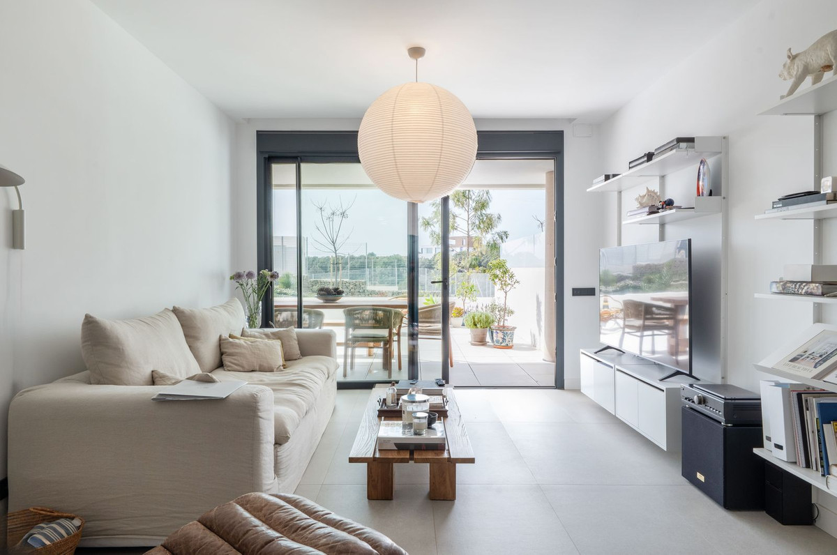 2 bedroom Apartments for sale in Altos de los Monteros – R5333224