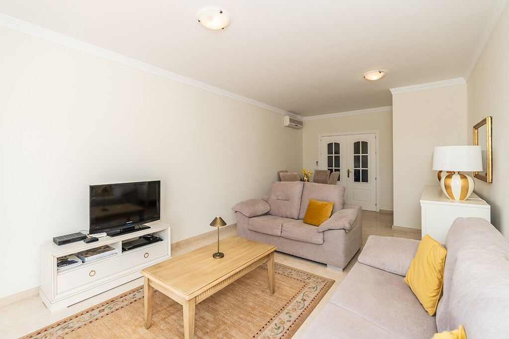 2 bedroom Apartments for sale in Marbella – R5362210